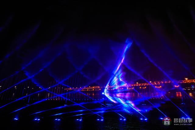 莒縣沭河濕地公園，上演激光水幕音樂噴泉，真是太棒了
